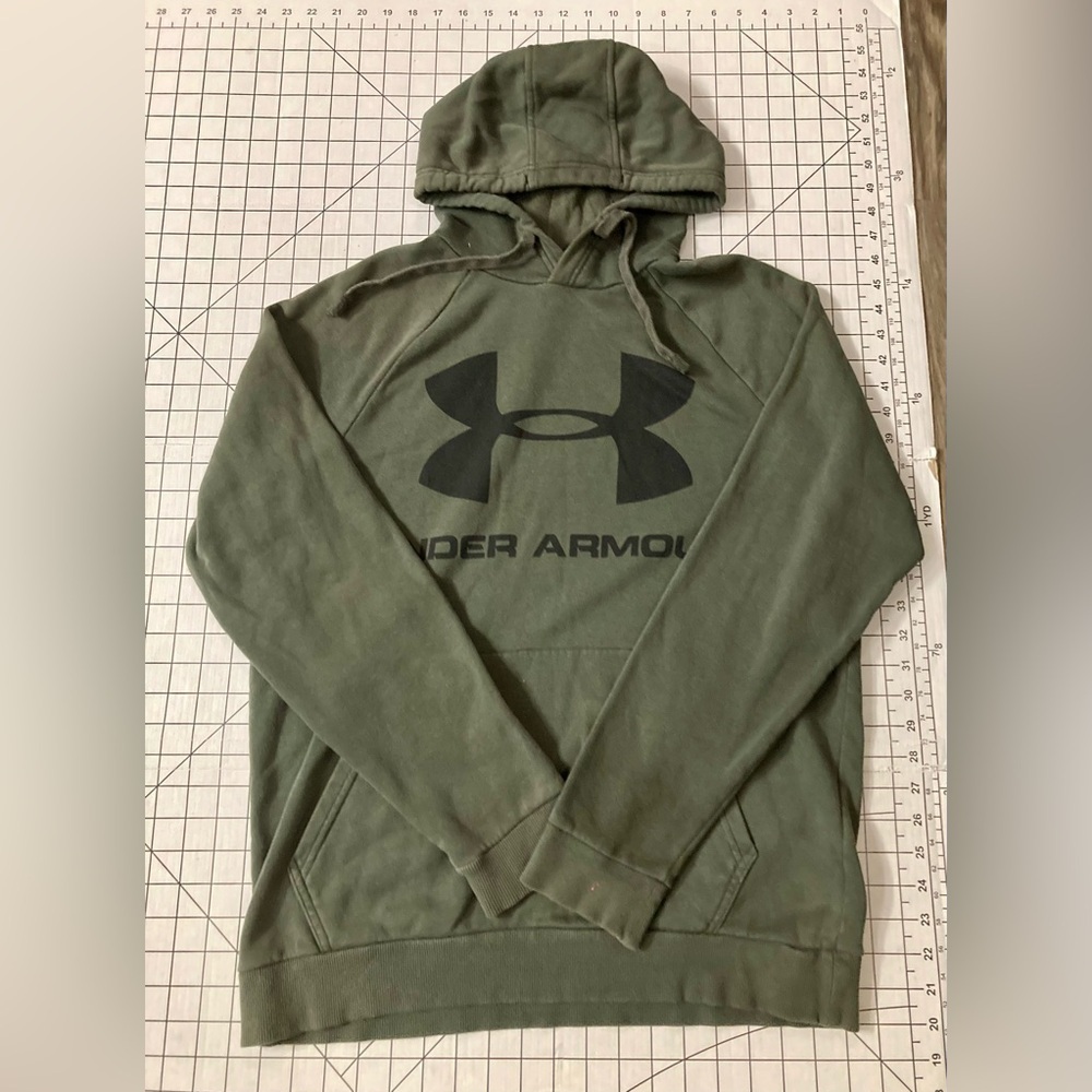Under Armour Men’s Size Medium Hoodie Sweatshirt